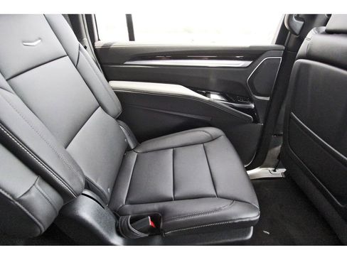 New 2026 Cadillac Escalade ESV 2WD image 11