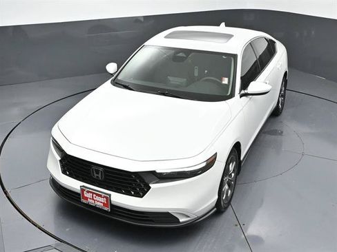 Used 2024 Honda Accord EX image 38
