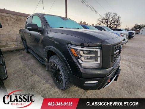 Used 2021 Nissan Titan PRO-4X w/ Pro-4x Convenience Package image 1