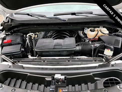 Used 2024 Chevrolet Suburban Z71 w/ Luxury Package image 30