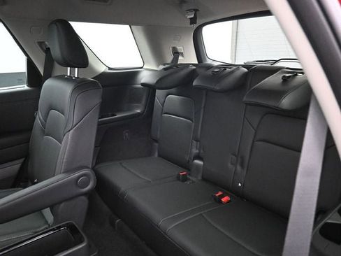 New 2026 Nissan Pathfinder SL image 31