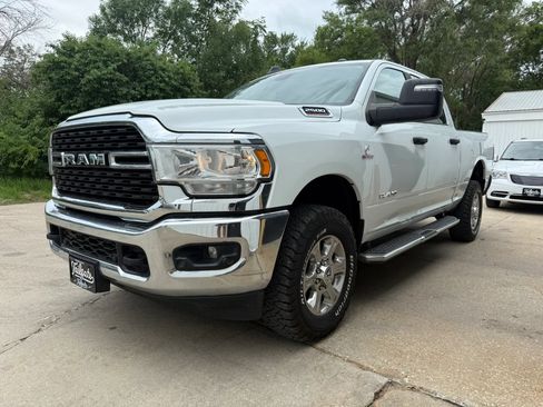 Used 2024 RAM 2500 Big Horn w/ Off Road Package AWD/4WD image 4
