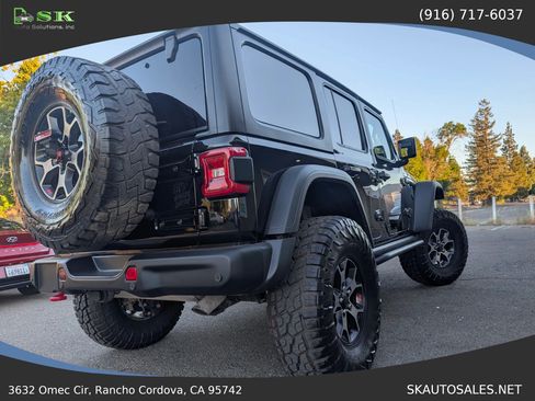 Used 2018 Jeep Wrangler Unlimited Rubicon AWD/4WD image 9