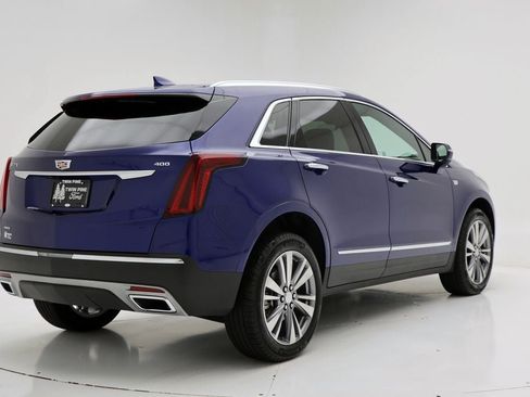 Used 2025 Cadillac XT5 Premium Luxury image 8