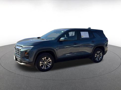 Used 2025 Chevrolet Equinox LT image 8