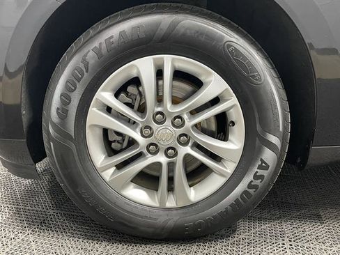 Used 2018 Buick Enclave Essence image 28