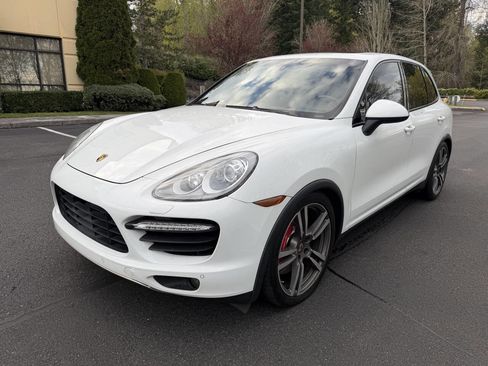Used 2013 Porsche Cayenne Turbo AWD/4WD image 1