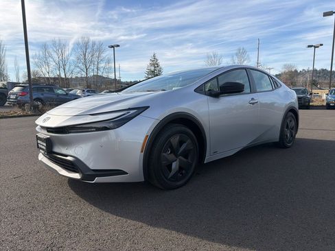 Used 2026 Toyota Prius LE image 3