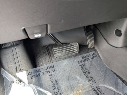 Used 2019 Chevrolet Silverado 1500 LT Trail Boss w/ Bed Protection Package image 28