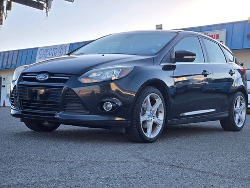 Used 2012 Ford Focus Titanium FWD image 8