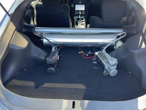 Used 2011 Nissan 370Z Touring w/ Sport Pkg image 15