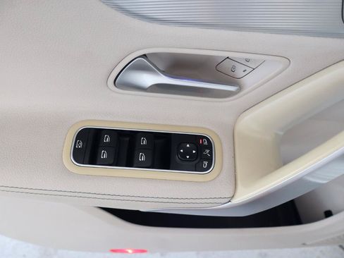 Used 2020 Mercedes-Benz CLA 250 image 28