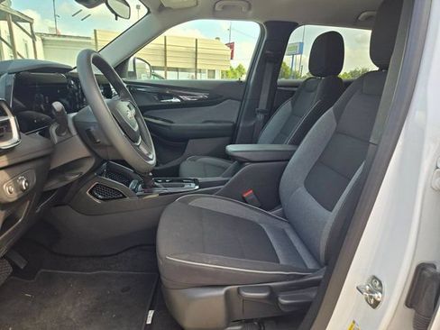 Used 2025 Chevrolet TrailBlazer LT AWD/4WD image 22