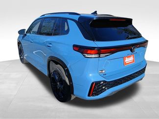 New 2026 Volkswagen Tiguan SE R-Line AWD/4WD video 3