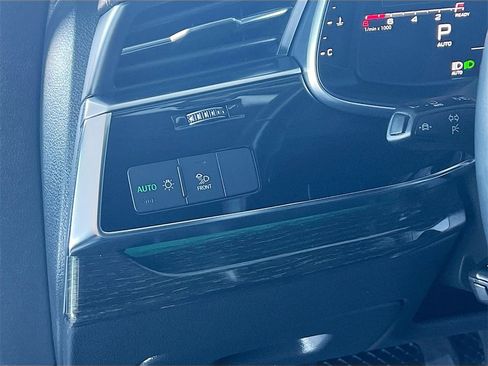 Used 2024 Audi Q7 3.0T Premium Plus image 10