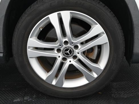 Used 2019 Mercedes-Benz GLA 250 4MATIC image 47