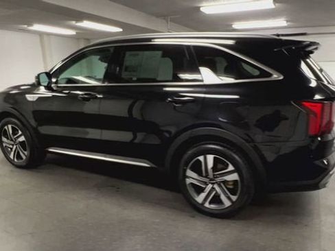 Used 2023 Kia Sorento EX AWD/4WD image 6