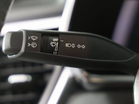 Used 2023 GMC Canyon Elevation w/ Convenience Package image 12