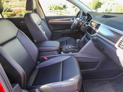 Used 2018 Volkswagen Atlas SEL w/ R-Line Package image 21