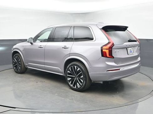 New 2026 Volvo XC90 T8 Plus w/ Protection Package Premier AWD/4WD image 7