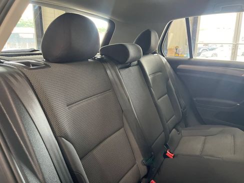 Used 2016 Volkswagen Golf S FWD image 49