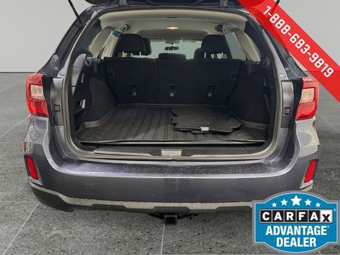Used 2017 Subaru Outback 2.5i Premium image 14