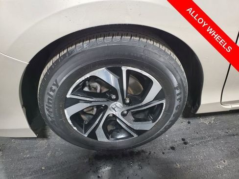 Used 2017 Honda Accord LX image 7