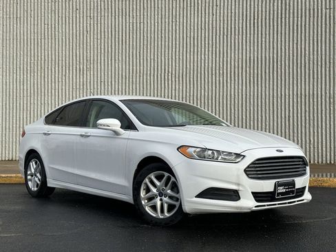 Used 2014 Ford Fusion SE image 6