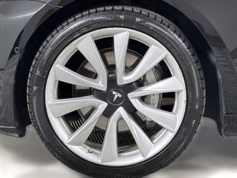 Used 2018 Tesla Model 3 Mid Range image 11