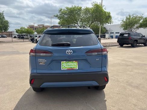 Used 2026 Toyota Corolla Cross LE image 10