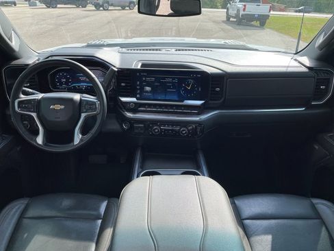 Used 2024 Chevrolet Silverado 2500 LTZ w/ LTZ Convenience Package AWD/4WD image 23