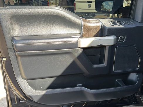 Used 2020 Ford F350 Lariat w/ Lariat Ultimate Package AWD/4WD image 9