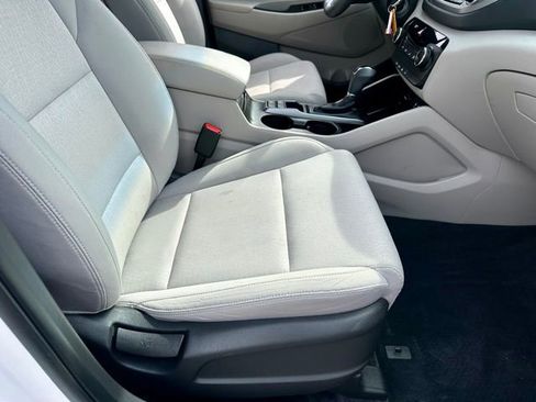 Used 2017 Hyundai Tucson SE image 22