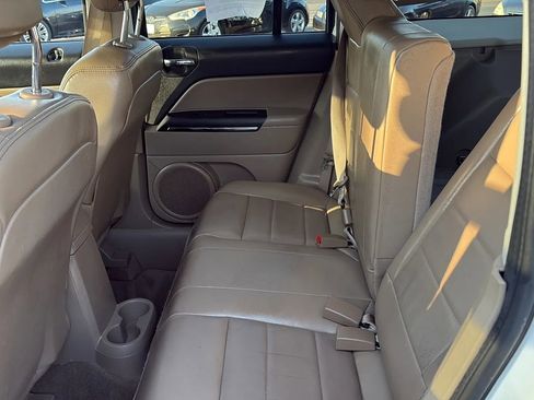 Used 2014 Jeep Patriot Limited w/ Sun/Sound Group image 10