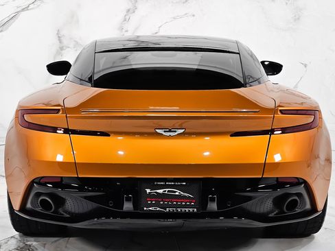 Used 2017 Aston Martin DB11 V12 image 6