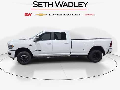 Used 2024 RAM 3500 Laramie w/ Night Edition AWD/4WD image 4