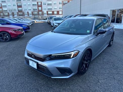 Used 2023 Honda Civic Sport image 1