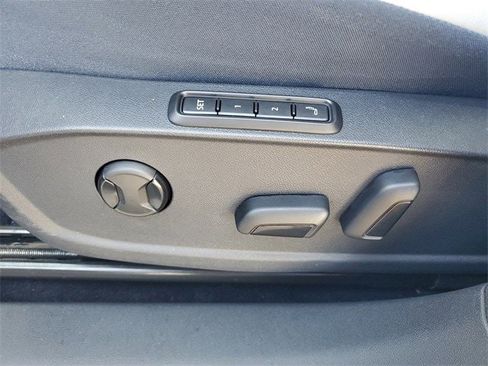 Used 2023 Volkswagen ID.4 Pro S image 19