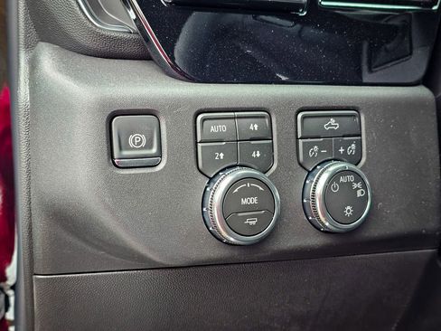 New 2026 GMC Sierra 1500 SLE w/ X31 Off-Road Package image 14