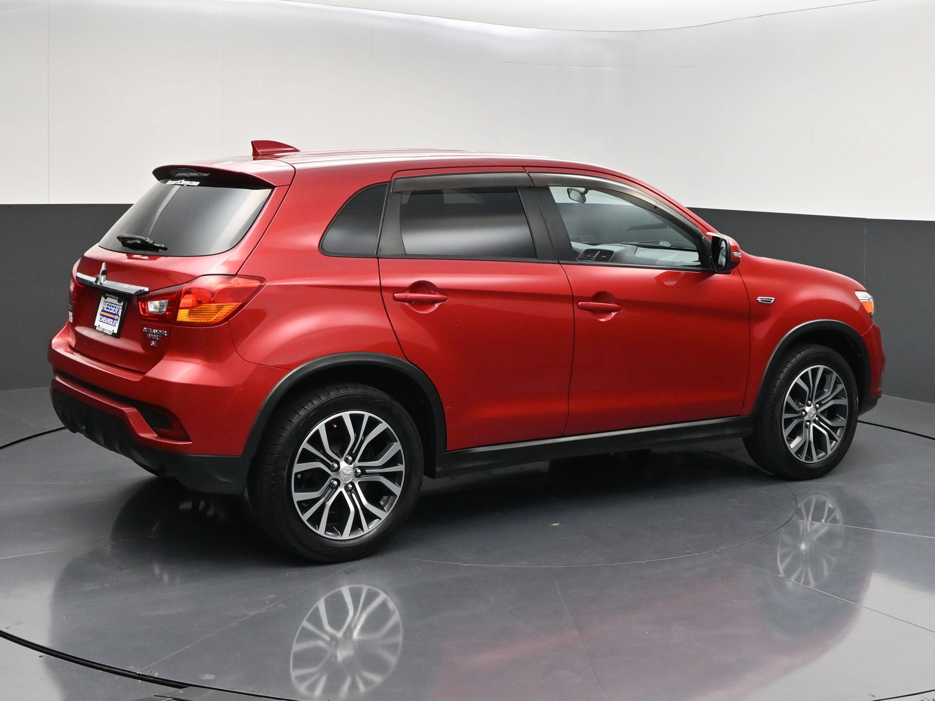 Used 2018 Mitsubishi Outlander Sport SE AWD/4WD image 8