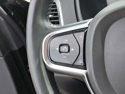 Used 2016 Volvo XC90 T6 Momentum w/ Momentum Plus Package image 22