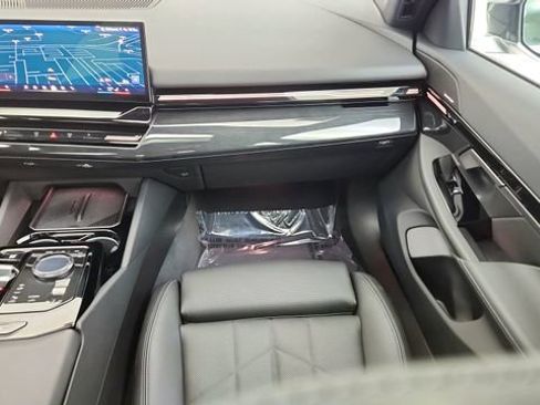 Used 2026 BMW 530i image 37