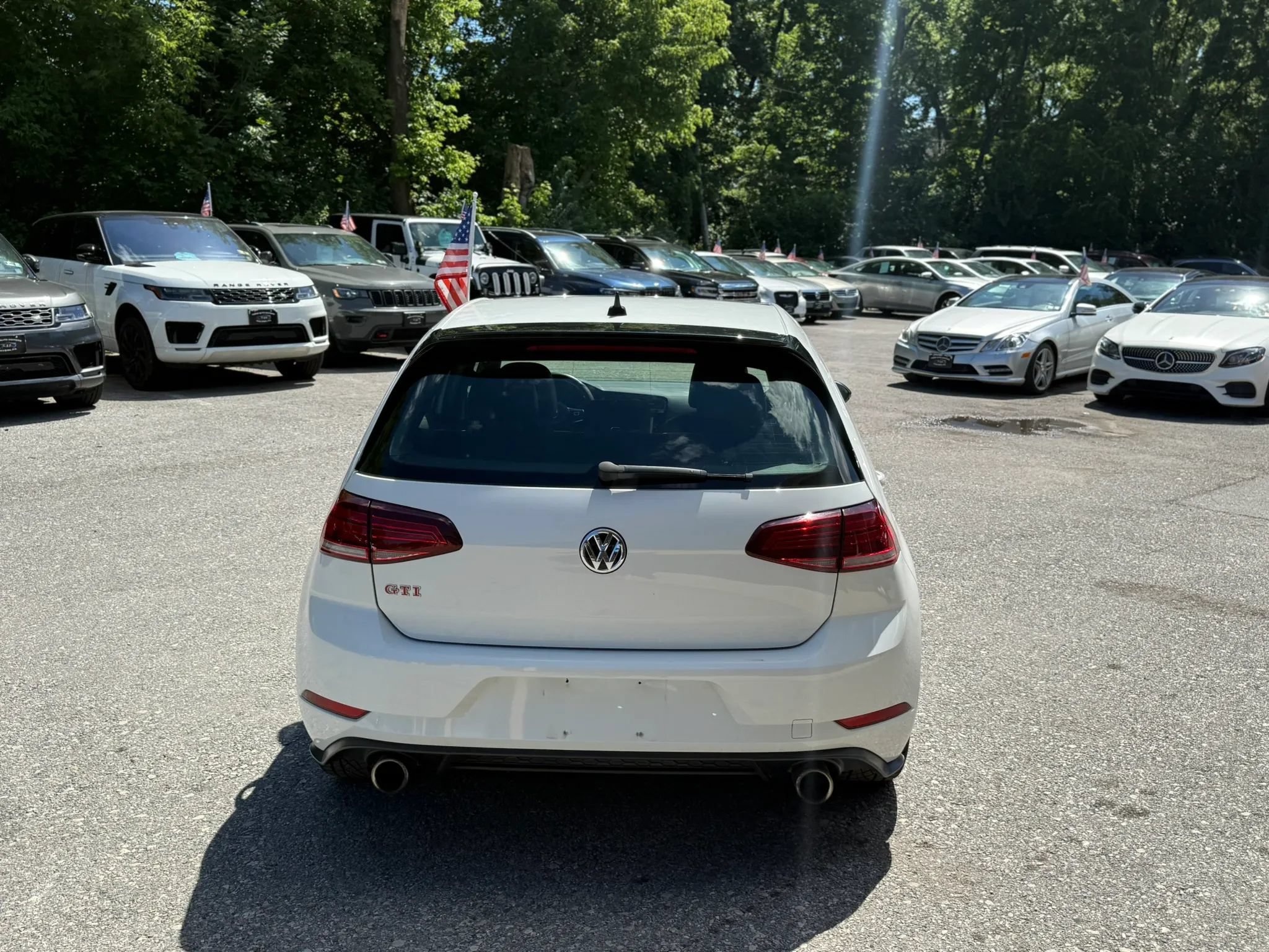 Used 2021 Volkswagen GTI SE FWD image 7