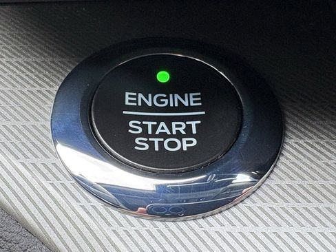 Used 2021 Ford Explorer XLT w/ Equipment Group 202A image 14