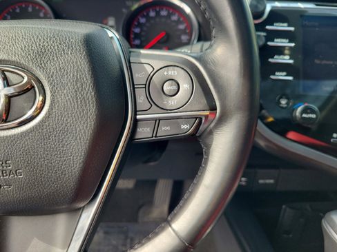 Used 2019 Toyota Camry XSE image 19