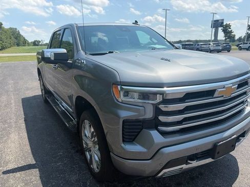 Used 2023 Chevrolet Silverado 1500 High Country w/ High Country Premium Package AWD/4WD image 6