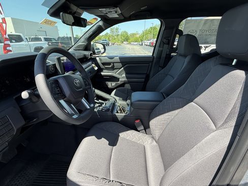 New 2026 Toyota Tacoma SR5 AWD/4WD image 19