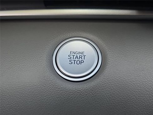 Used 2025 Hyundai Elantra Sport FWD image 20
