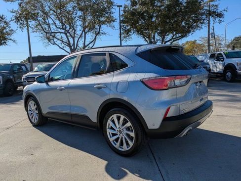 Used 2022 Ford Escape Titanium w/ Titanium Elite Package image 6