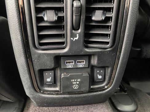 Used 2018 Dodge Durango R/T image 32